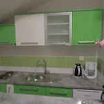 Petar * Χβαρ
